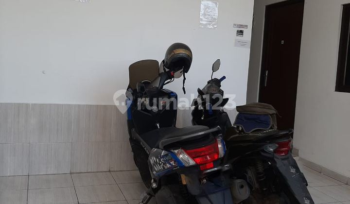 [DIJUAL] kost-kostan 11 Kamar Tidur + 4 Kamar mandi Sertifikat SHM @Jakarta Barat 2