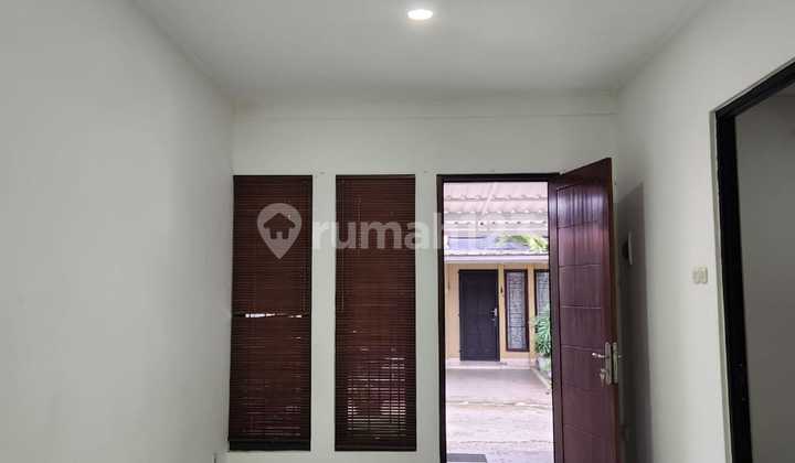 Rumah Bagus 2 Lantai Dalam Cluster Siap Huni dengan Hunian Nyaman dan Asri @Ciputat