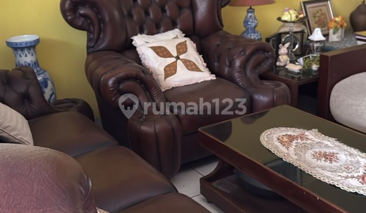 Rumah 2 Lantai Siap Huni dengan Hunian Nyaman dan Asri @Vveteran, Jakarta Selatan