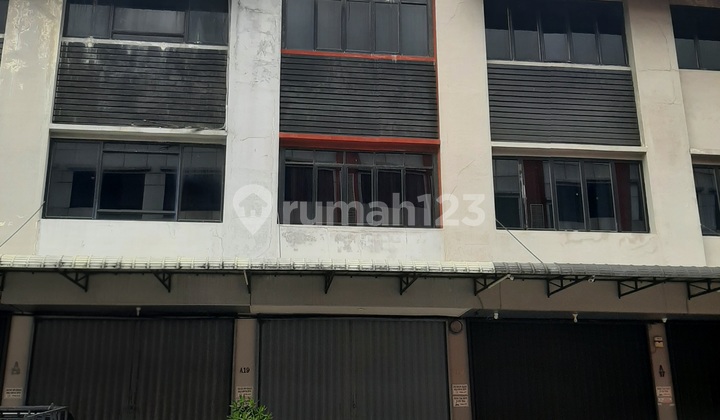For Sale 1 Unit of Ready-to-Use Shop House in Budi Karya Area - Pontianak 2