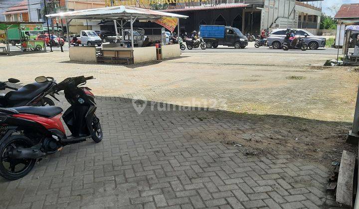 Ruko berukuran lebar, lokasi strategis di Jl. Tanjung Raya 2 5