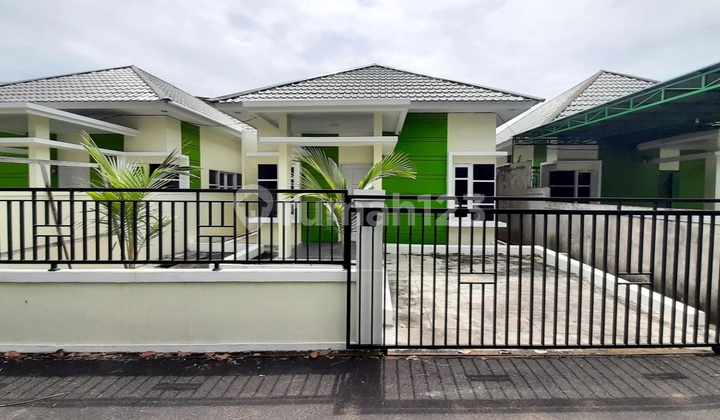 Rumah Type 90 Siap Pakai, Full Pagar, Carport , Ada Meja Kompor 1
