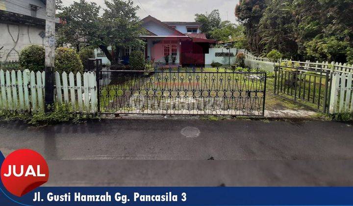 Dijual rumah dengan tanah extra luas di Pancasila  1