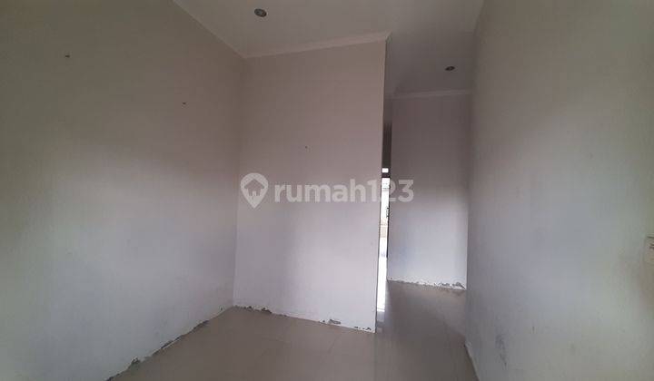 Dijual 1 unit rumah tunggal Jl. Ujung Pandang - Pontianak 2