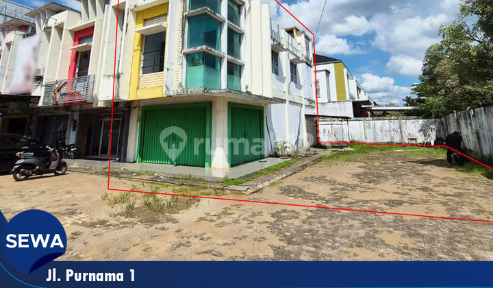Rent a 2-story shophouse with Extra Large Land in Purnama