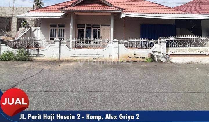 Rumah Di Jl. Parit H. Husein 2 Komp. Alex Griya 2 - Tanah Luas 1