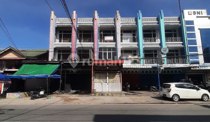 For Sale 3-Story Shop House on Jl. Panglima Aim - Pontianak