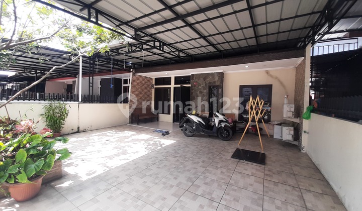 For Sale Ready-to-Use House on Jl. Purnama - Pontianak