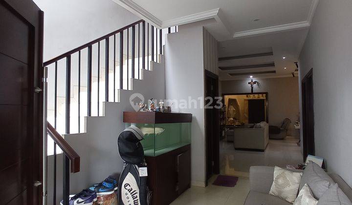 Rumah Taman Villa Meruya Siap Huni, 2,5 Lantai Fully Furnished by Metric, Kualitas bangunan bagus, lokasi strategis dekat Sekolah,Mall, Rumah Sakit  2