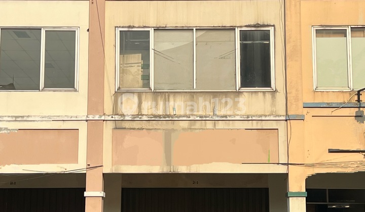 Shop House, 2 Floors, Freehold Certificate, Flood-Free, Strategic Location Near Green Lake Metland Puri 11 Toll Gate Entrance 2