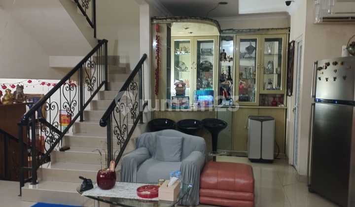 Rumah 3 Lantai Cluster Florence Mediterani Pik Siap Huni Terawat Rapi Furnished SHM