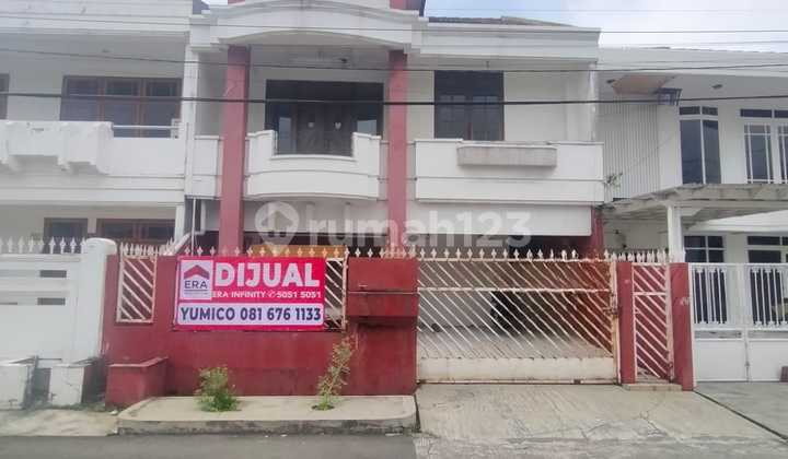 Dijual Rumah 2 Lantai, Bebas Banjir di Green Garden