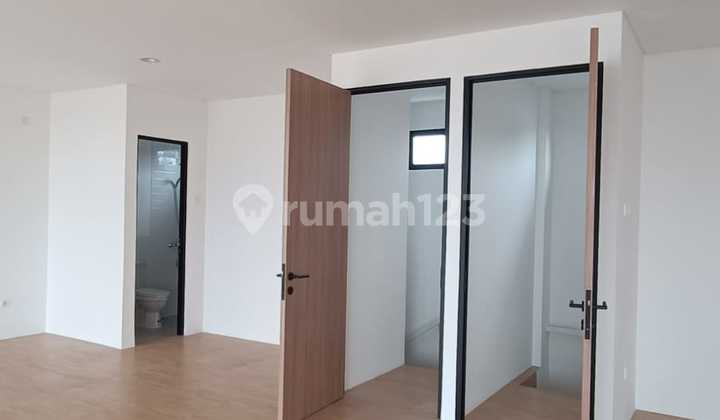 Twin Shophouse Park Serpong Hive Parkhills Boulevard Area 130M2 2