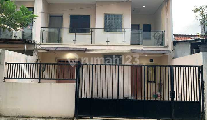 Neat House Aries Garden, West Jakarta Area 120M2 Limited Edition