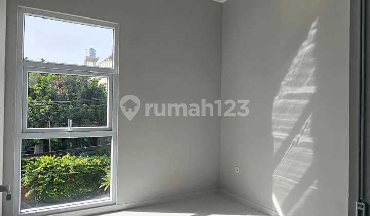 Rumah 2 Lantai, SHM, Maleo Residence di Sektor 9-Bintaro, 2