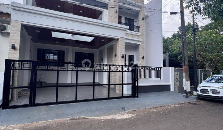 Rumah 2 Lantai Baru di Villa Melati Mas, Tangerang Selatan 1