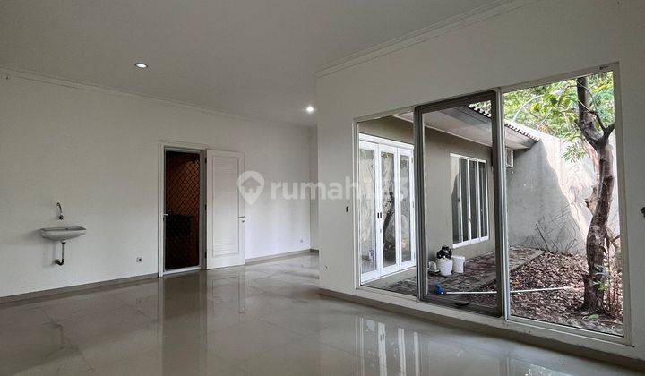 Rumah Langka 2 Lantai di Sutera Renata Cluster Aruna  2