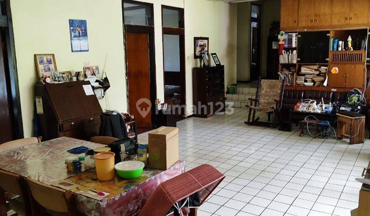 Rumah Dengan Lokasi Super Strategis di Jl Lembah Sukaresmi  2