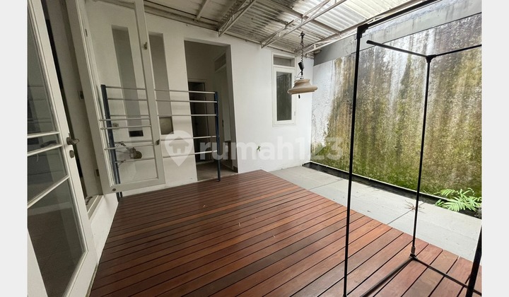 Ready-to-Occupy House in Carribean Island Cluster, BSD Delatinos Ready-to-Occupy House in Carribean Island Cluster, BSD Delatinos