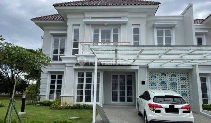 Rumah Hoek American Classic Furnished Di Cluster Menaggio  1