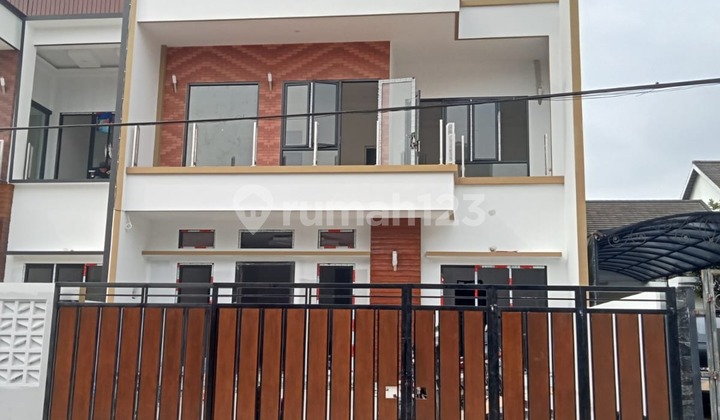 Semi Furnished 2-Story House in NUSALOKA BSD 1