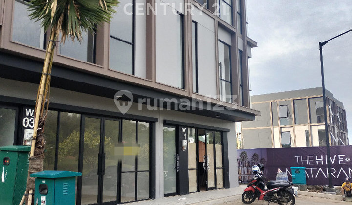 New 3-Storey Hive Mataram Ruko Ready to Occupy 2