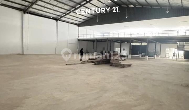 Warehouse in the Jababeka Industrial Area, Cikarang Warehouse in the Jababeka Industrial Area, Cikarang