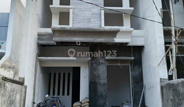 Rumah Baru Mulyosari Utara Dekat Kampus ITS Unair Widya Kartika Mall Galaxy Pakuwon City 2