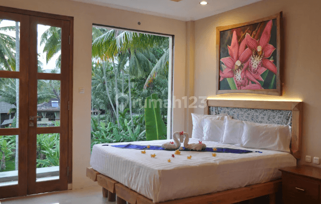 Family Room/Villa with Balcony and Direct Access to Beach – 36 sqm at Hotel Crystal Beach Bali (Karangasem, Candi Dasa) 1