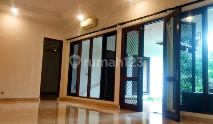 KEMANG HOUSE 5 BEDROOMS QUIET AND COMFORTABLE ENVIRONMENT KEMANG HOUSE 5 BEDROOMS QUIET AND COMFORTABLE ENVIRONMENT