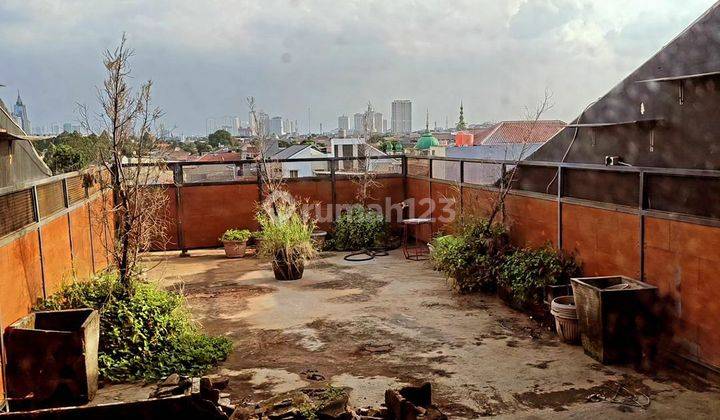 RUKO KEMANGGISAN 3.5 LANTAI ADA ROOFTOP LOKASI STRATEGIS  1