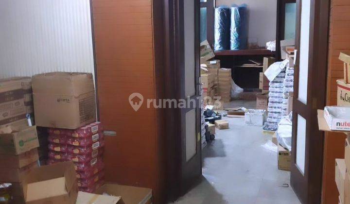 TURUN HARGA RUMAH BESAR ADA KOLAM RENANG TOMANG STRATEGIS 2