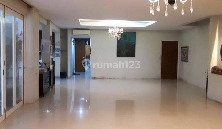 RUMAH 6 KAMAR STRATEGIS DI WIJAYA KEBAYORAN BARU  1