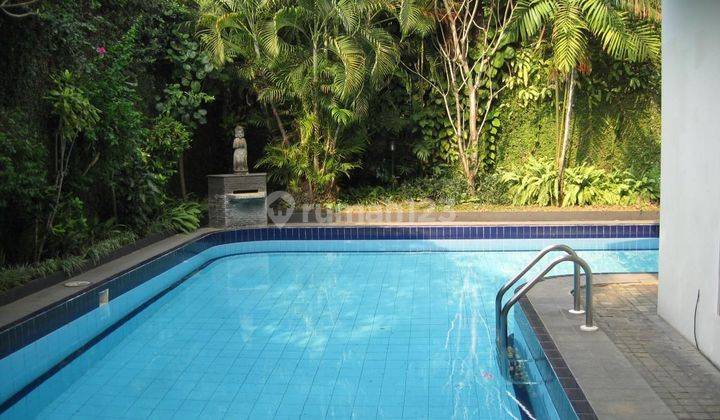 Rumah Unik 4 Kamar Suasana Tenang Ampera Kemang  1