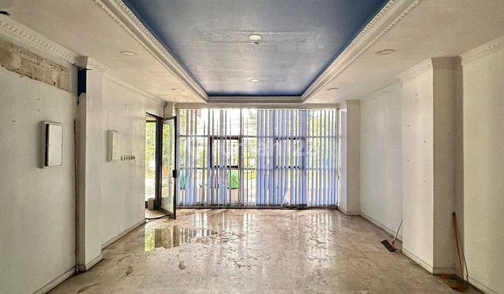 Jarang Ada Lokasi Strategis : Gedung KANTOR 3 lANTAI