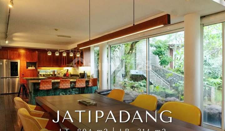 JATIPADANG DALAM CLUSTER DESIGNED BY ANDRA MATIN SEMI FURNISHED