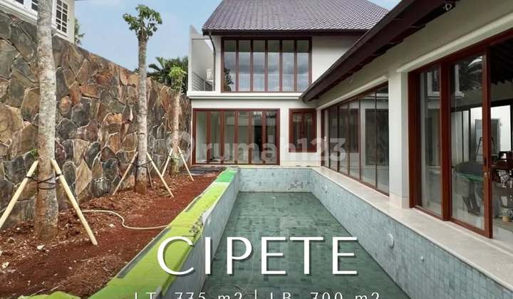 Rumah Baru,dalam Ruangan Rapih,luas di Cipete 