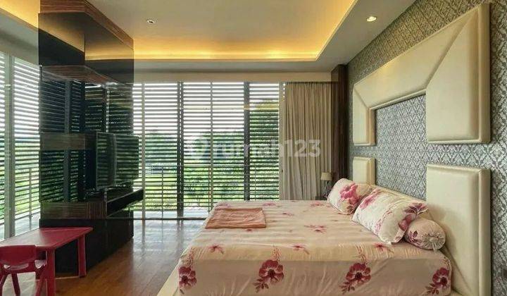 Springhill Golf Residences Kemayoran Luxurious House View Golf 2