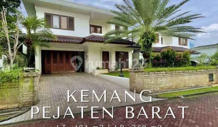Kemang Pejaten Barat American Classic Townhouse Kemang Pejaten Barat American Classic Townhouse