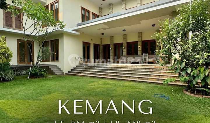 RUMAH DALAM LOMPEK,HALAMAN LUAS DI KEMANG