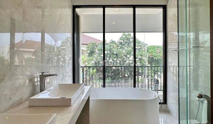 Rumah Kemang Modern Tropical House di Jakarta Selatan 2