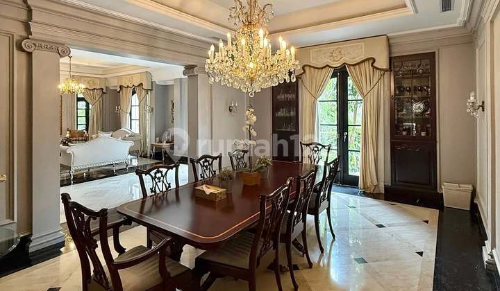 Komplek Mewah, Posisi Hoek European Classic House Fully Furnished 2