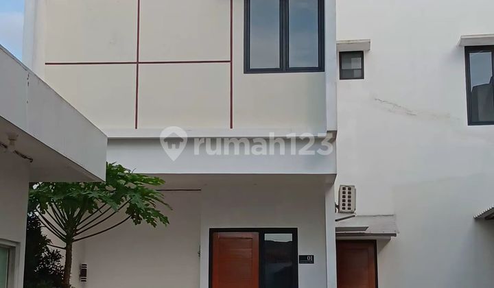 Rumah Strategis Dekat ke Toll KRL dan Aeon Mall di Tanjung Barat Rumah Strategis Dekat ke Toll KRL dan Aeon Mall di Tanjung Barat