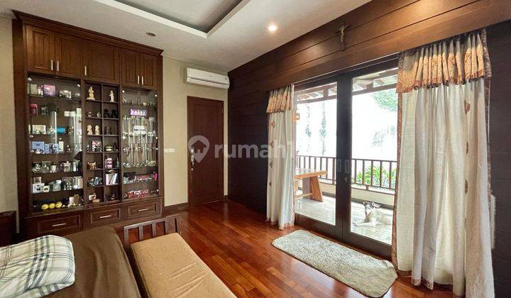 Rumah Mewah Dijual di Gading, Furnished 1