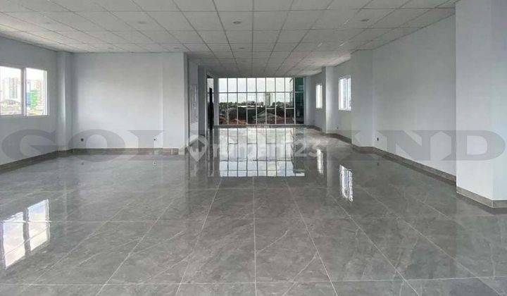 gedung 4,5 lantai dijual di jaktim 1