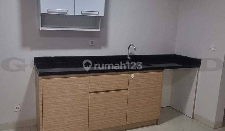 Rumah Bagus Dijual di Duri Kosambi, Green Royal Condo 2