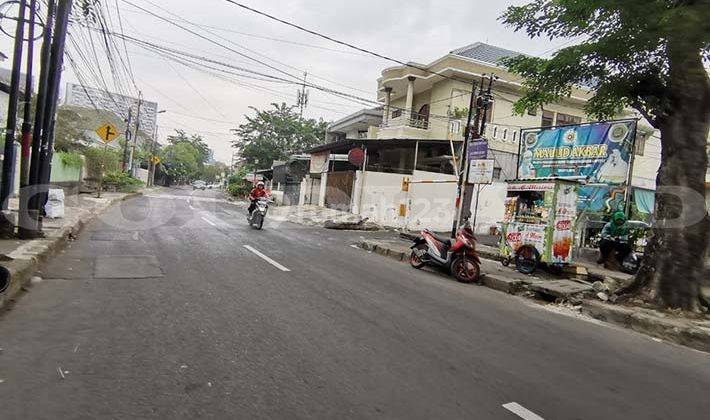 Rumah Lama Hitung Tanah di Cawang Lokasi Strategis Cocok Dibangun Mini Gedung Harga Nego Jakarta Timur 2