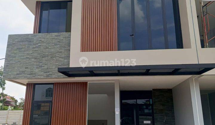 Townhouse Cantik Minimalis Modern Di Kembangan,jakarta Barat     1