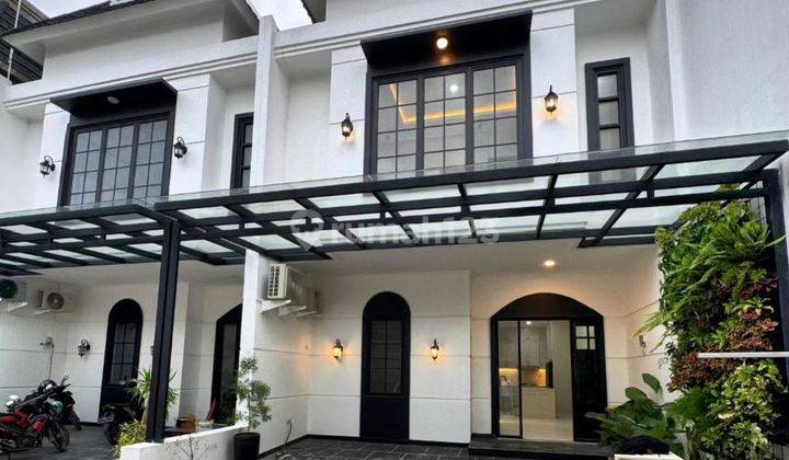 Jarang Ada !!! Rumah Classic Cantik Dengan Kolam Renang Pribadi  2