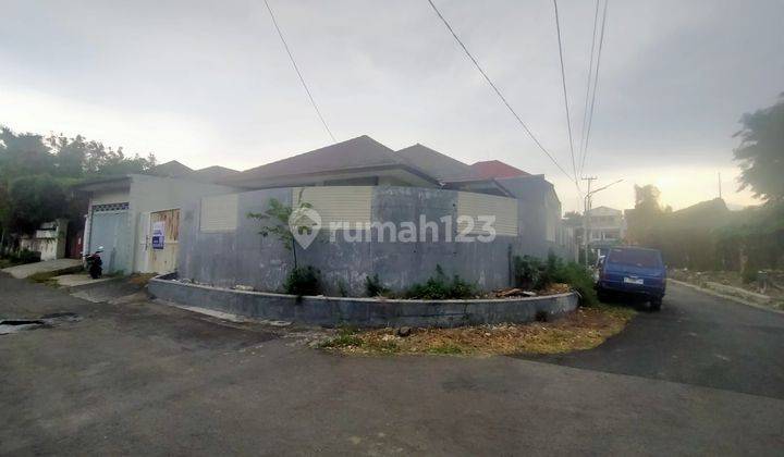 tampak depan rumah murah kris kencana 586